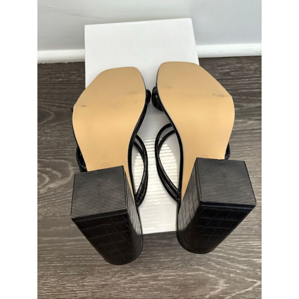 NIB Black Strappy 4.5” Heels Size 39 (8.5) - Picture 6 of 7